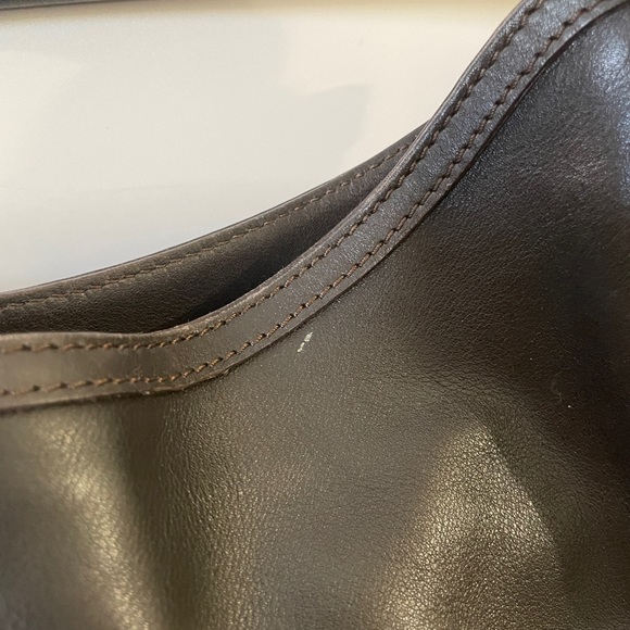 Vintage Burberry Hobo Crossbody - Picture 4 of 14